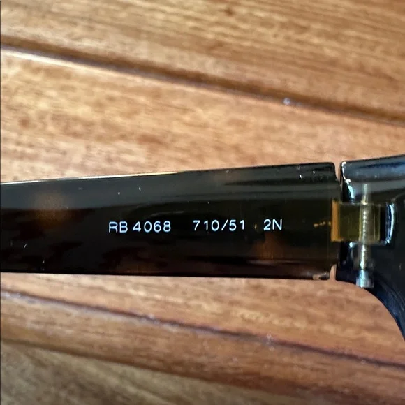 Ray-Ban Glossy Brown Sunglasses - Picture 4 of 6